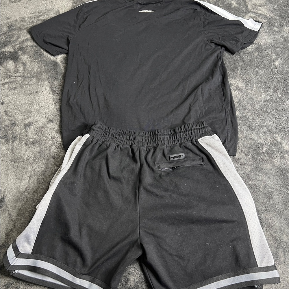 San Antonio Spurs Shorts set XL - Picture 2 of 3